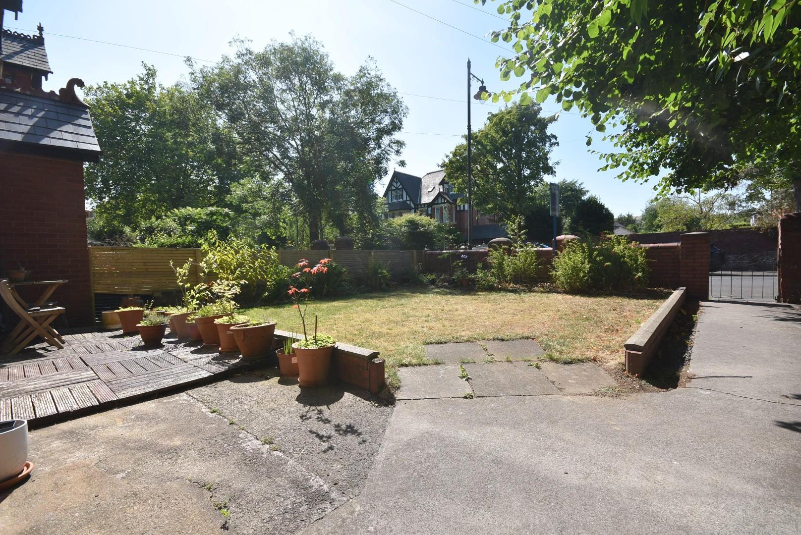 44b Victoria Road, Penarth, CF64 3HY